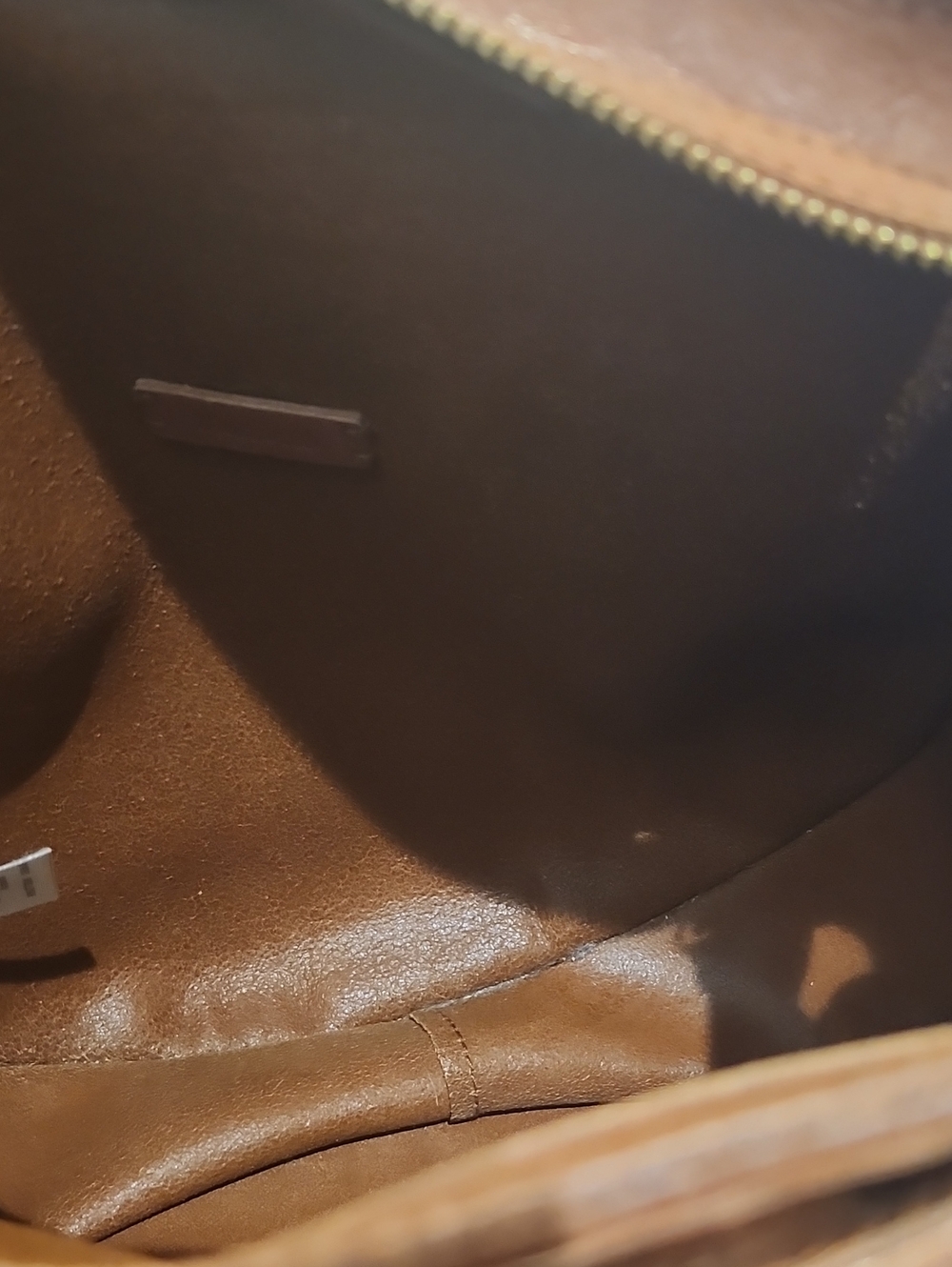 Madewell The Transport Saddlebag: Wave Strap Edition – English Saddle Leather - Picture 10 of 11